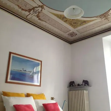 Ombrosa Primo Piano Apartment Nebbiuno