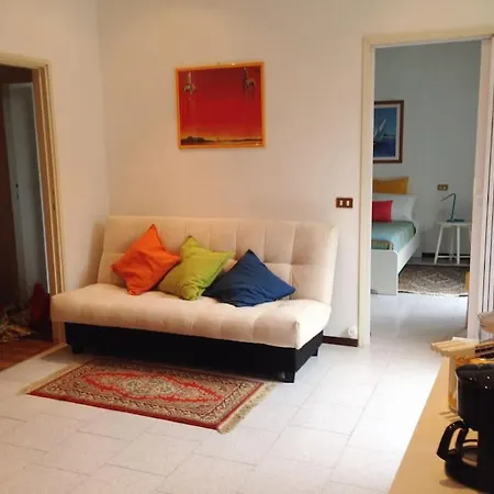 Ombrosa Primo Piano Apartment *