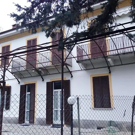Ombrosa Primo Piano Apartment *